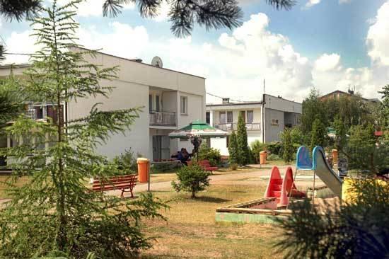 Bispol Hotell Trzebiatów Exteriör bild